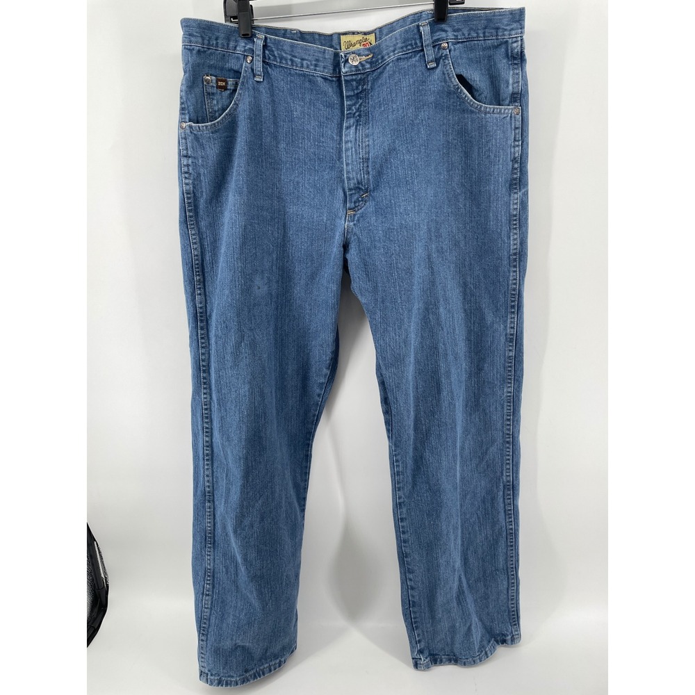 Wrangler 20X Jeans Mens 42x32* Blue Denim 1023MWXVB Straight Leg Workwear Cowboy